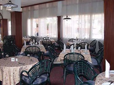 Mosa Court Apartments Кампала Интерьер фото